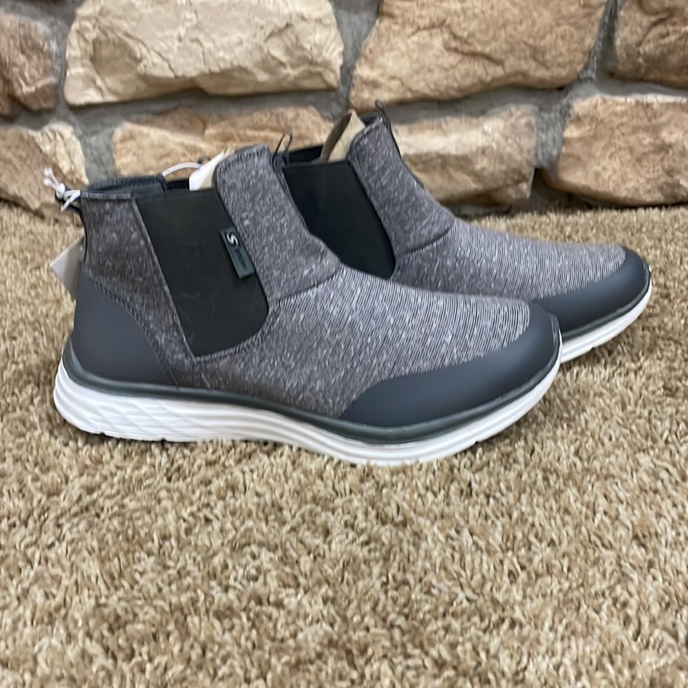 Slip on boots